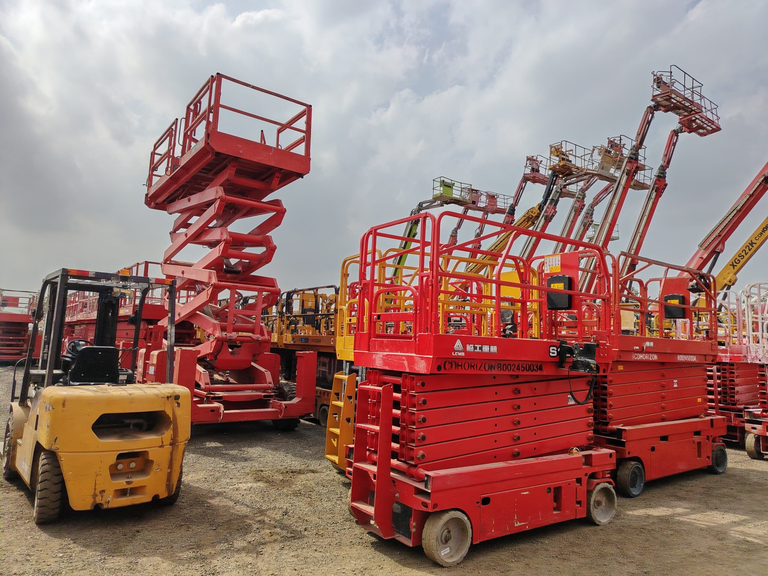 سيزر لفت للايجار مان لفت للايجار رافعه شوكيه ومقصي