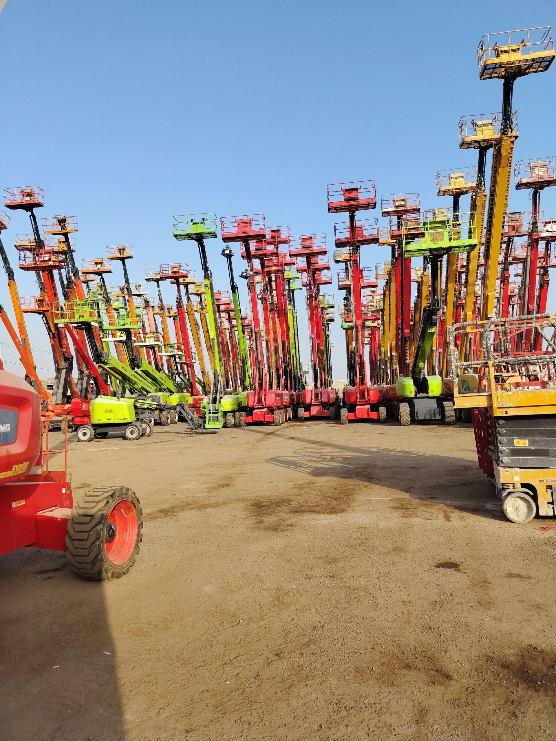 سيزر لفت للايجار، مان لفت للايجار، فوركلفت وكرينات