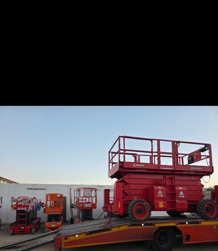 رافعه شوكيه للايجار جي سي بي للايجار سيزر لفت