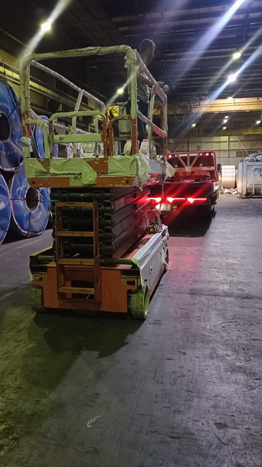 مانلفت وسيزرلفت وفوركلفت للايجار اليومي والاسبوعي