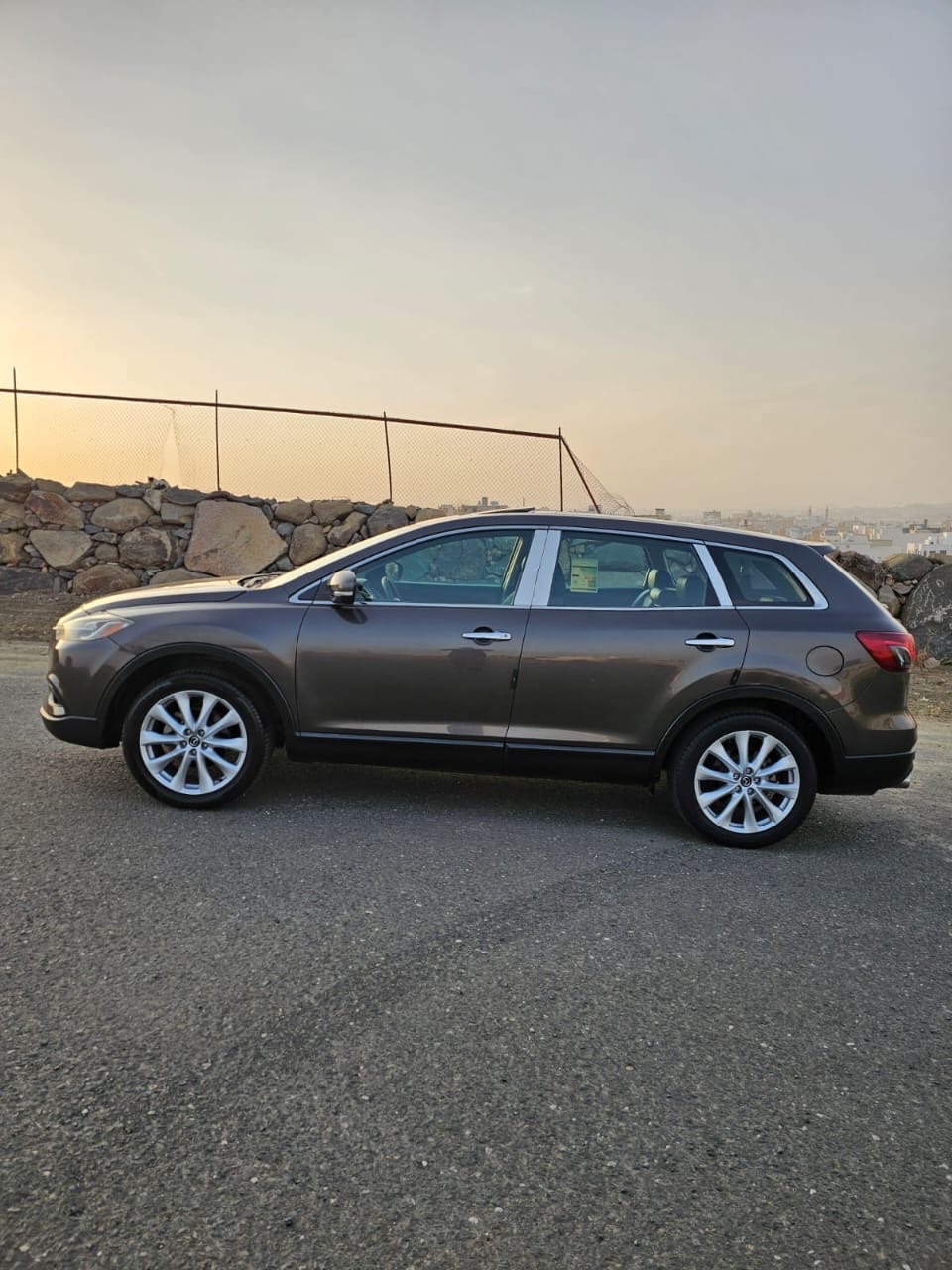 جيب مازدا فل كامل ٢٠١٦ ماشي ٢٩٩ الف السياره وكاله