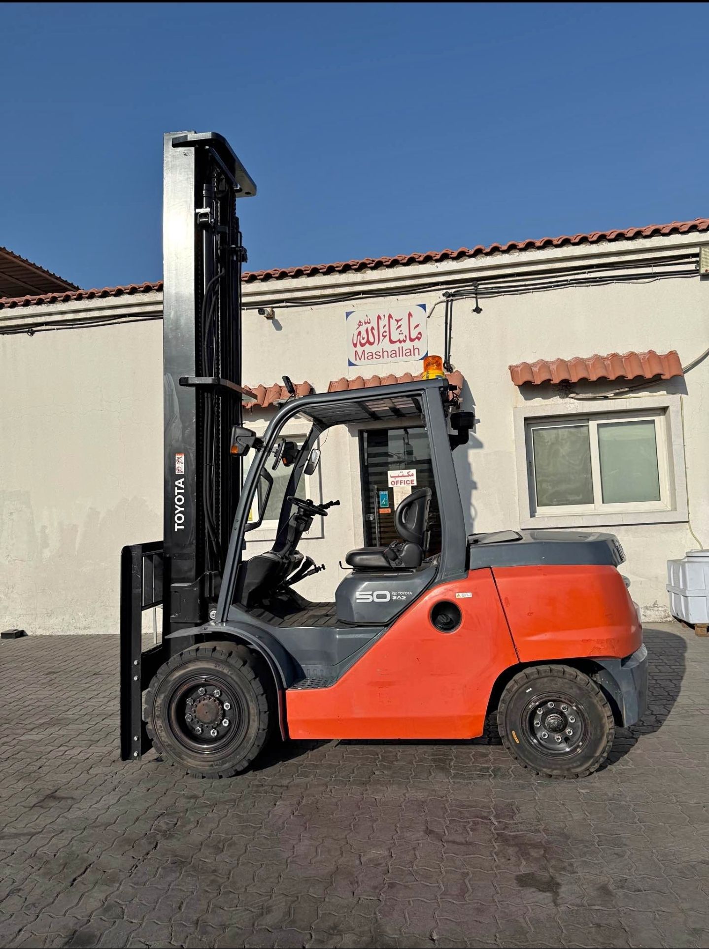 Forklift Rental (Diesel · Electric · Gas) — Dammam
