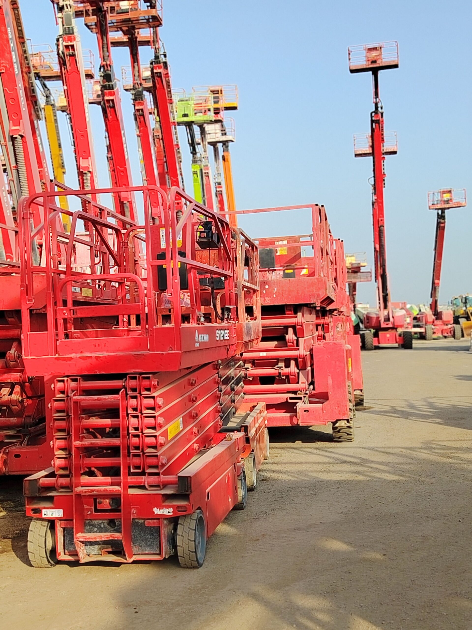 سيزر لفت للايجار، مان لفت للايجار، فوركلفت وكرينات