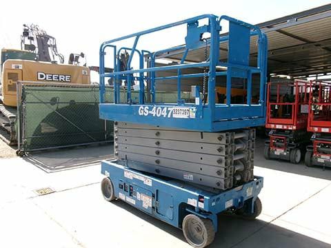 رافعات شوكية سيزر لفت للإيجار في الدمام الرياض جدة