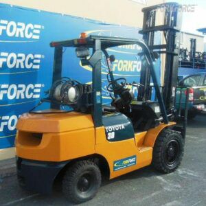 فوركلفت و سيزر لفت و مان لفت للإيجار في الدمام