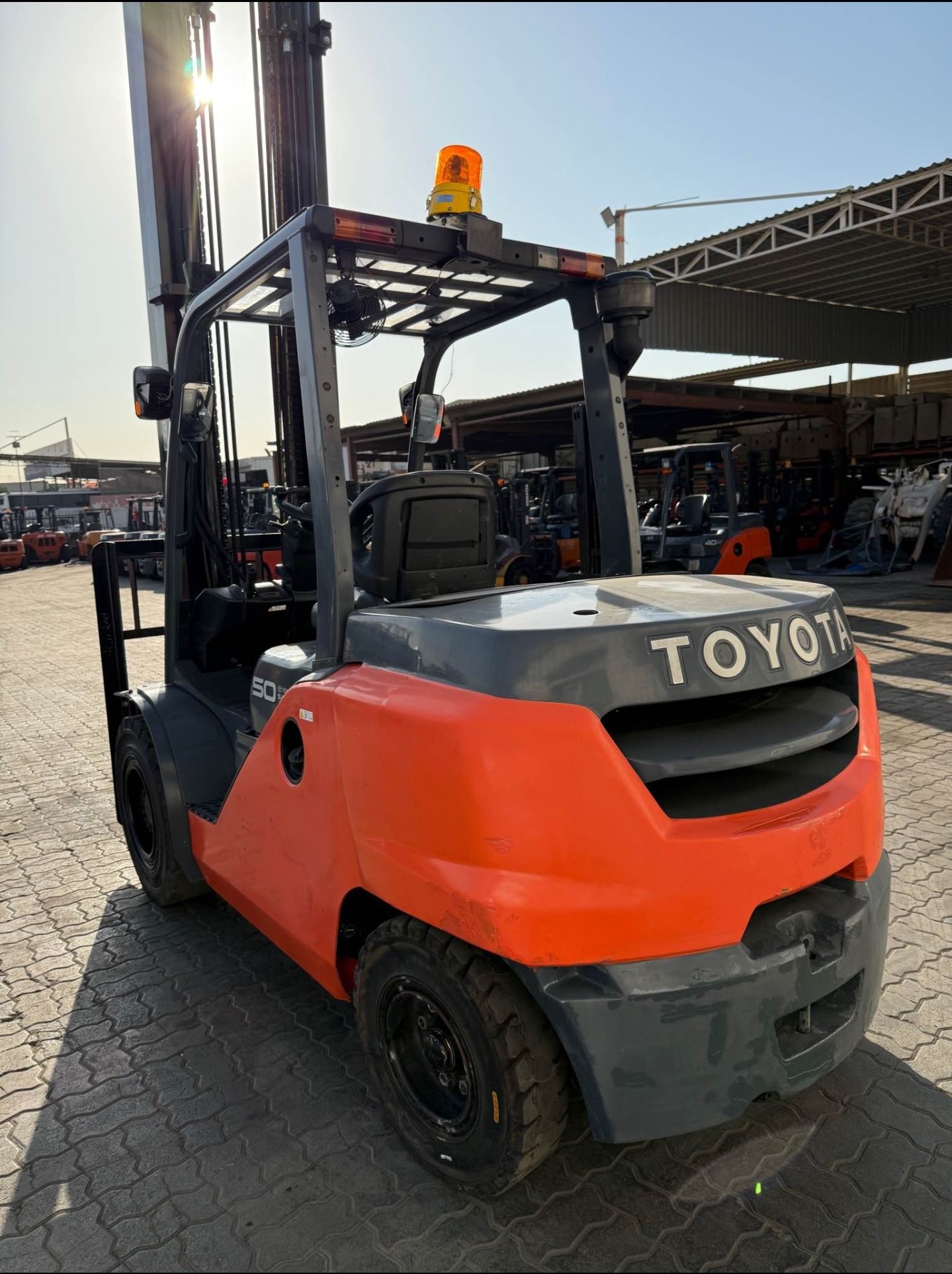 Forklift Rental (Diesel · Electric · Gas) — Dammam