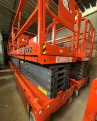 2cc4c23d-15f9-4f5d-a11e-06f57b9b63e3-9