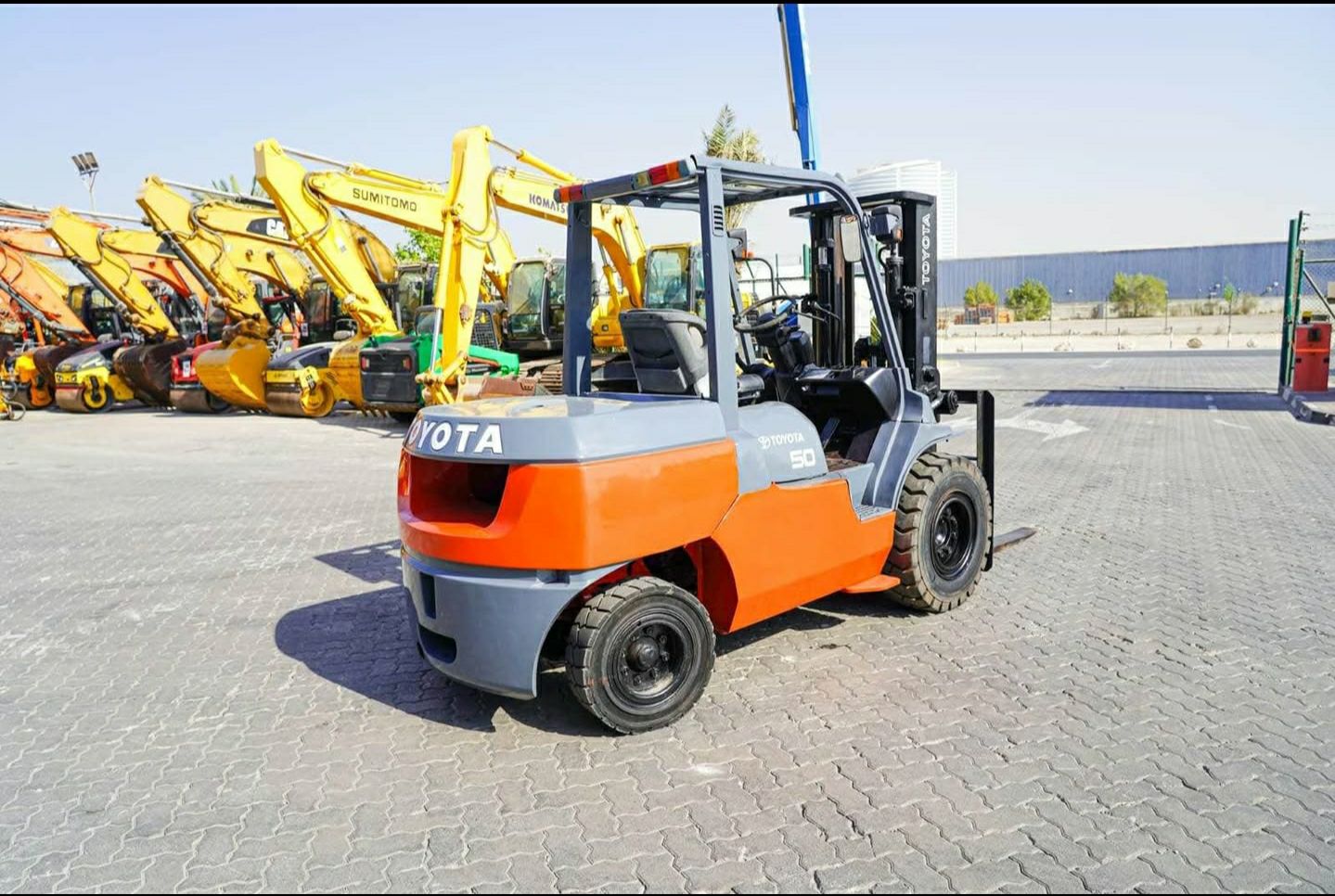 Forklift Rental (Diesel · Electric · Gas) — Dammam