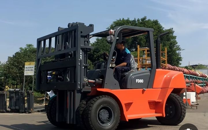 رافعه شوكيه ببكات كرينات للايجار جميع أنواع المعدا