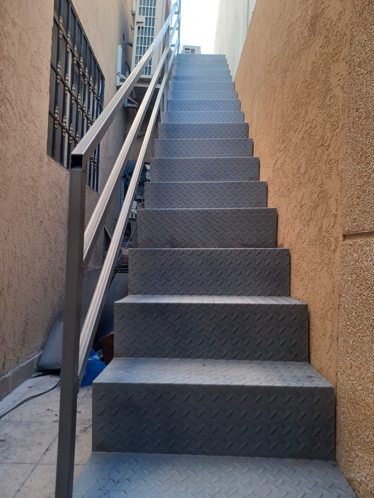 حداد مظلات سواتر ‏‪0565804298‬‏