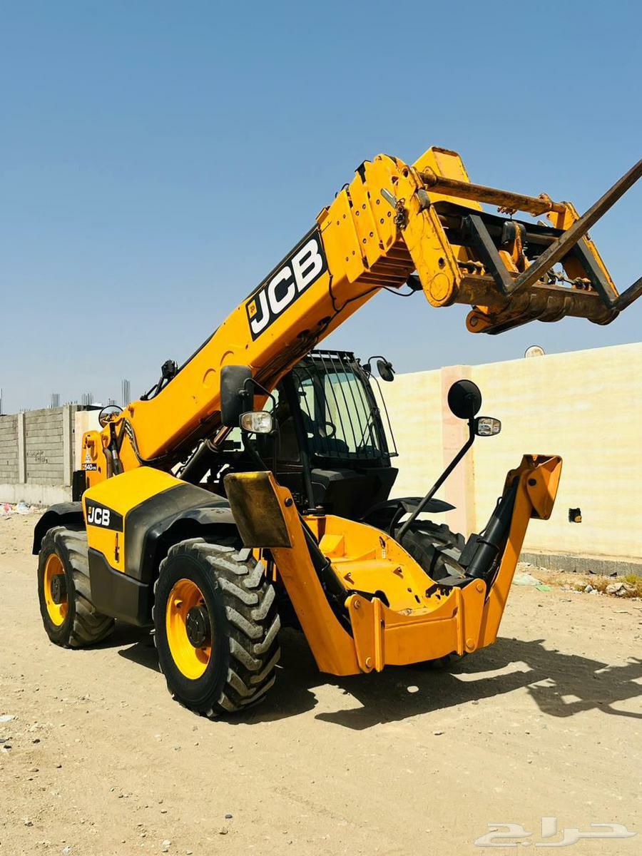 كرينات و جي سي بي تليهندر للايجار جدة