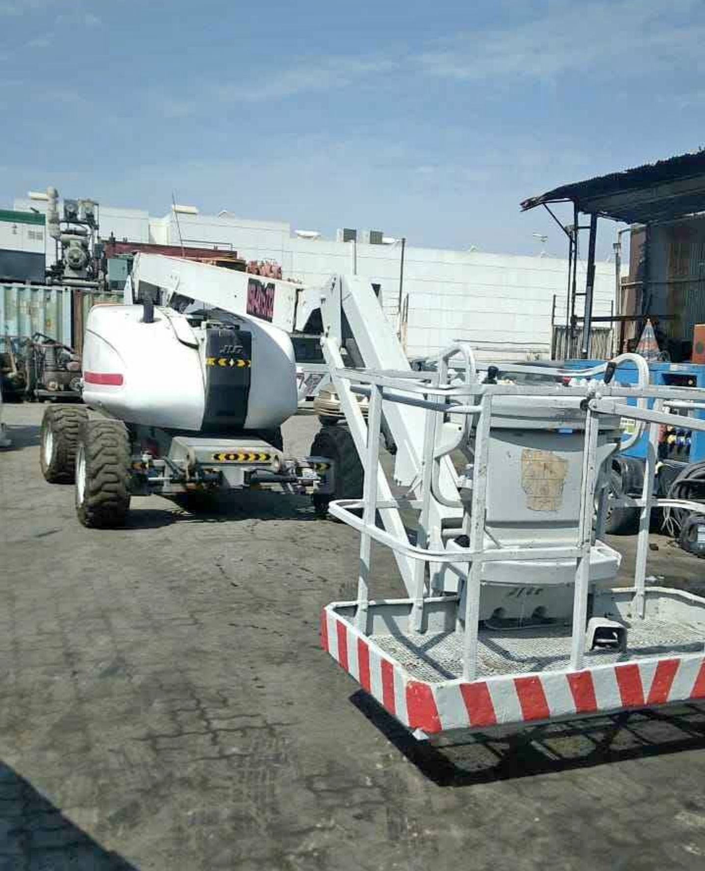 ⭐ تأجير رافعات ذراعية / مان لفت / بوم لفت ديزل — ا