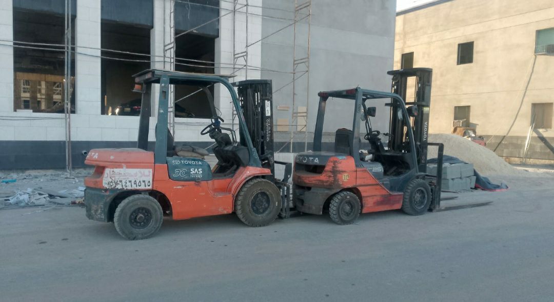 سيزرلفت مانلفت رافعة مقصية كرينات جي سي بي