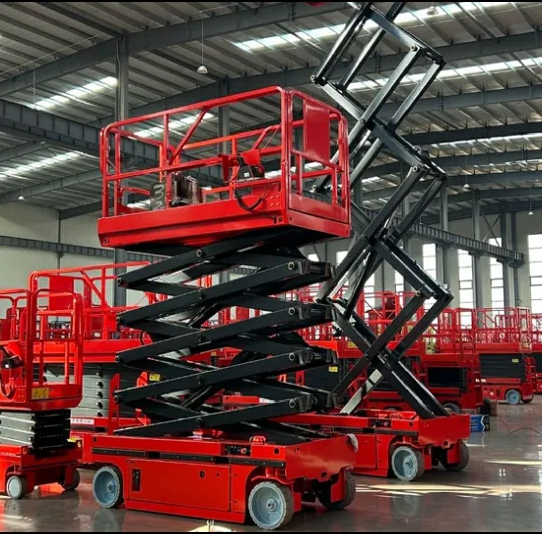 رافعات مقصيه للايجار سقالات كهربائية للايجار سيزرل