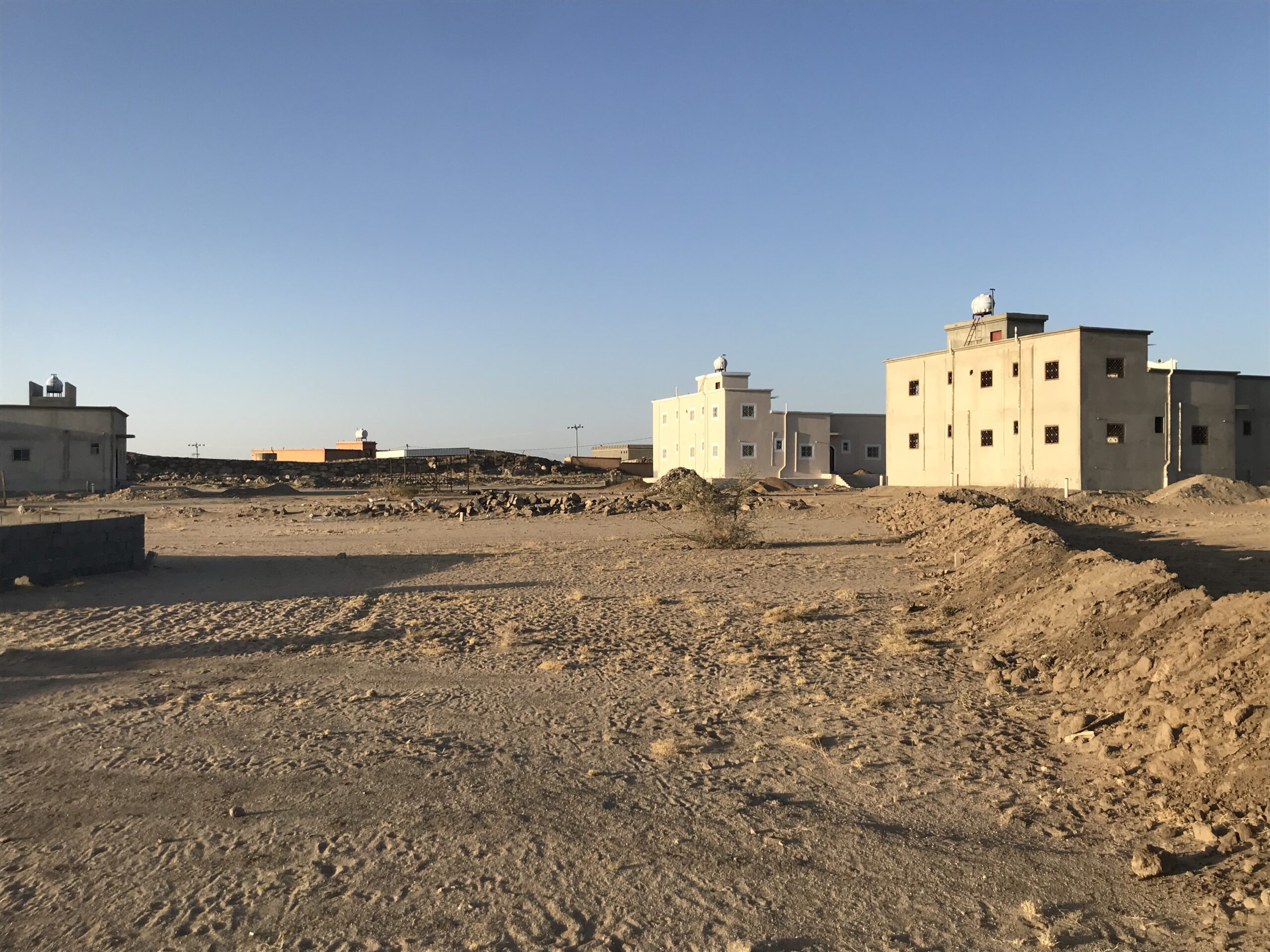 ارضين للبيع بمحافظة طريب