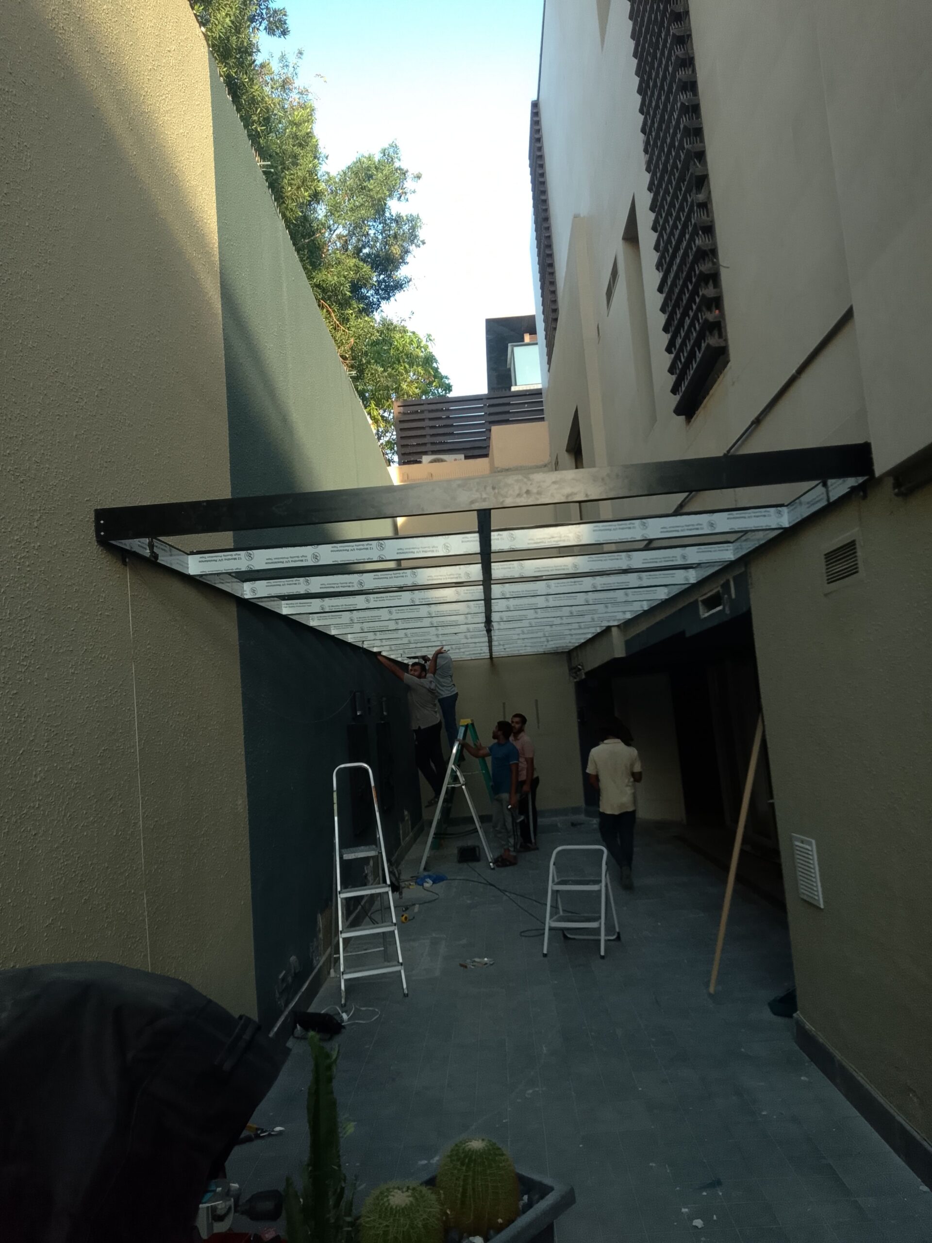 مظلات سواتر هناجر ساندويش بنل ترميم مباني دخلي وخر