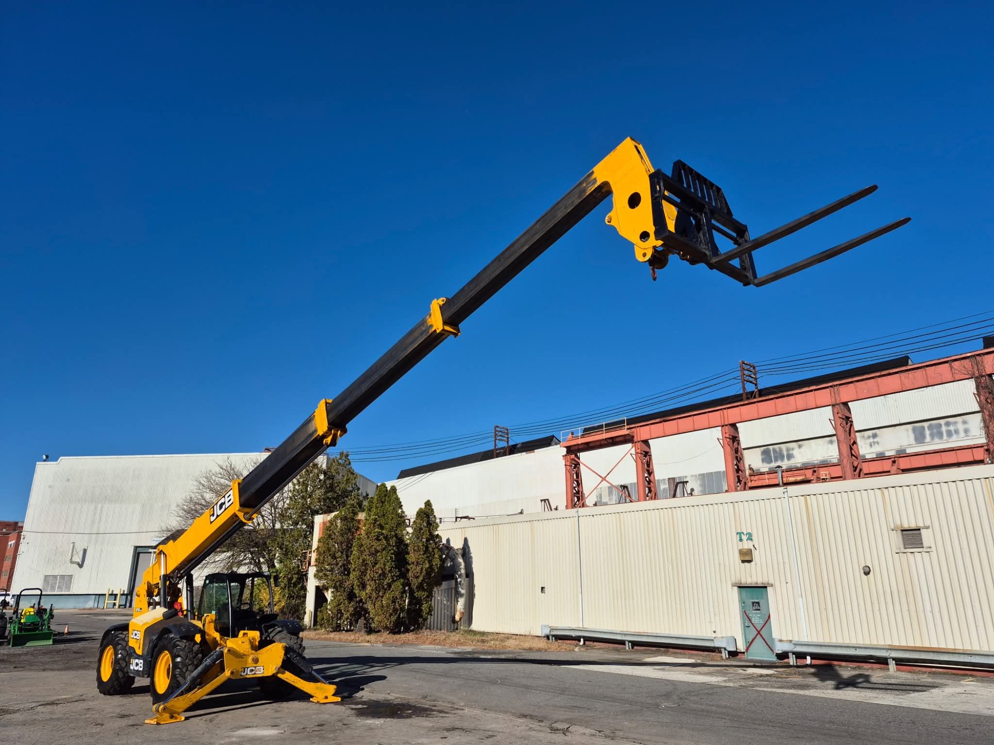 تأجير تليهندرات JCB (رافعات تلسكوبية) في السعودية