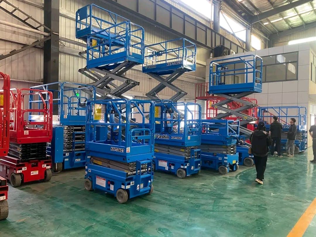 سيزر لفت للايجار، مان لفت للايجار، فوركلفت وكرينات