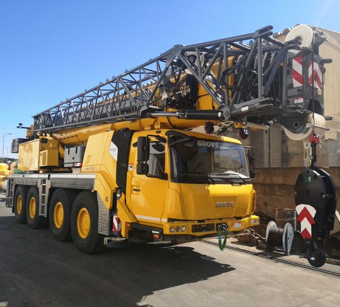 Manlift Scissor Lift Crane Forklift rental Dammam