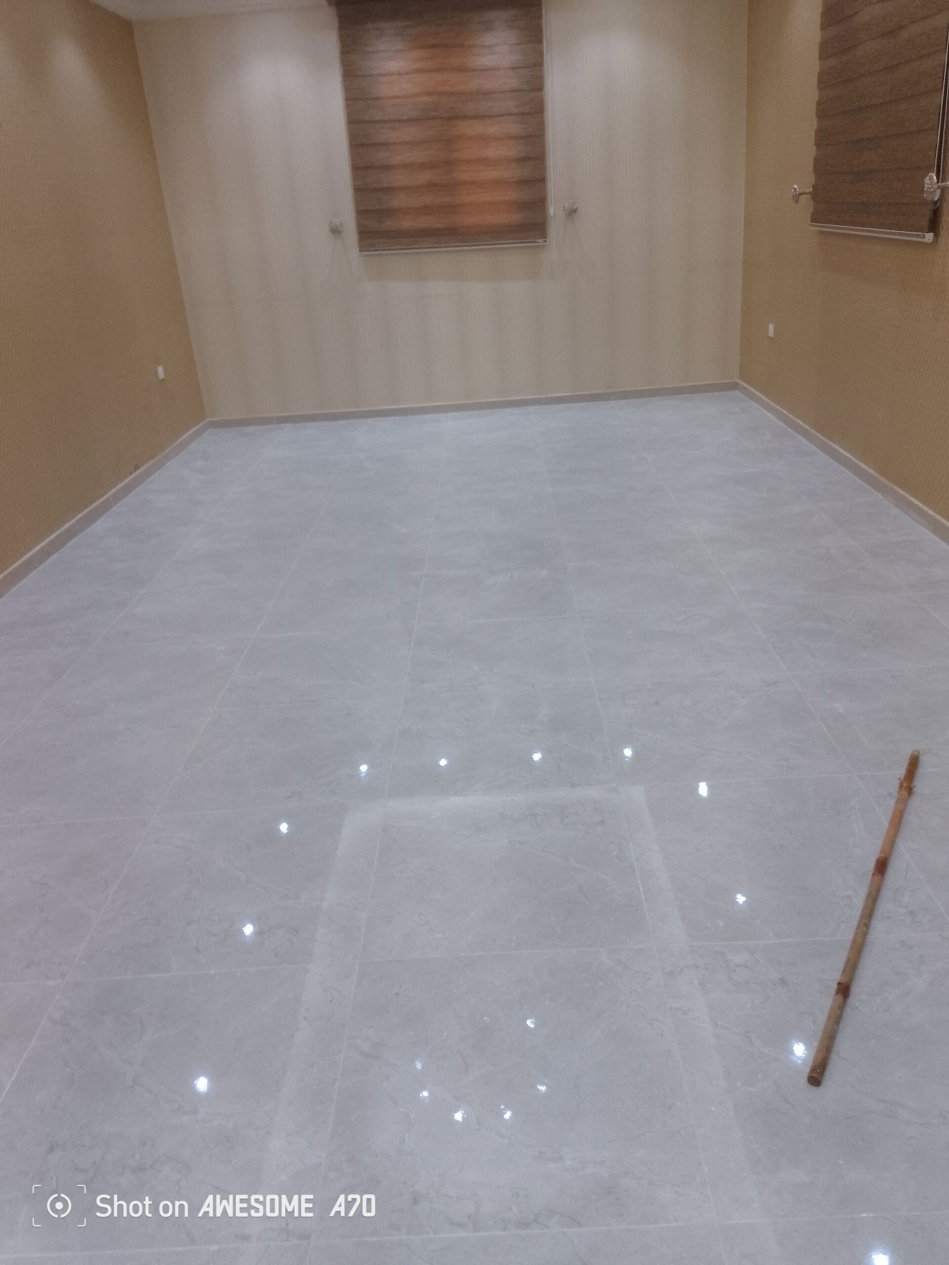 معلم بلاط متواجد في جده جميع انواع سراميك