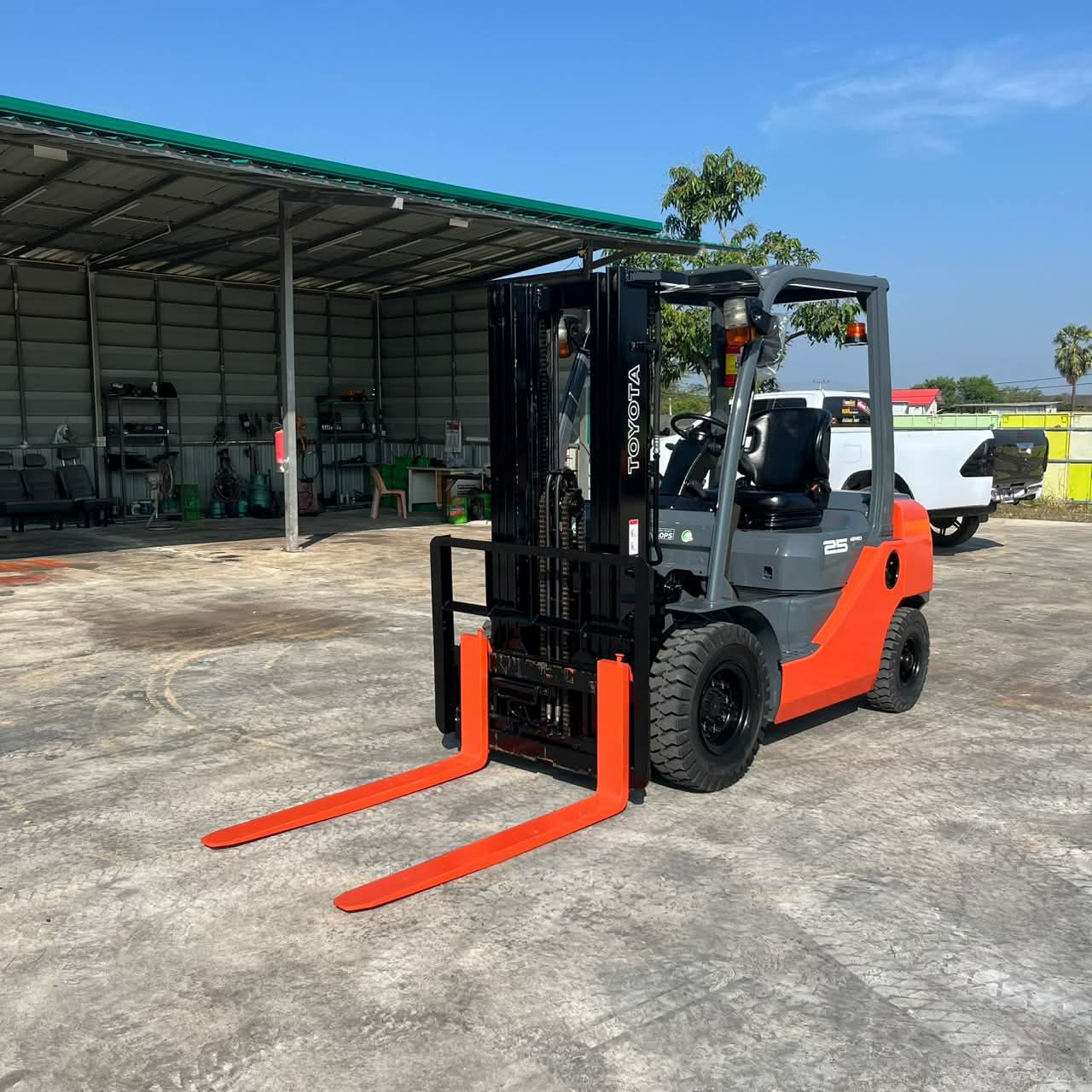 تأجير رافعات شوكية ( فوركلفت ) للإيجار في الرياض