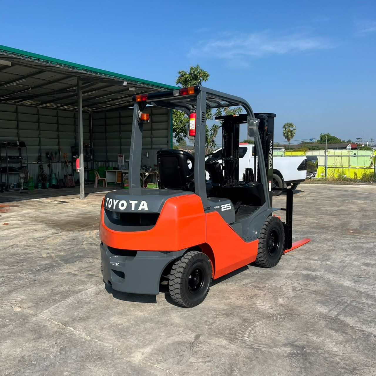 تأجير رافعات شوكية ( فوركلفت ) للإيجار في جدة مكة