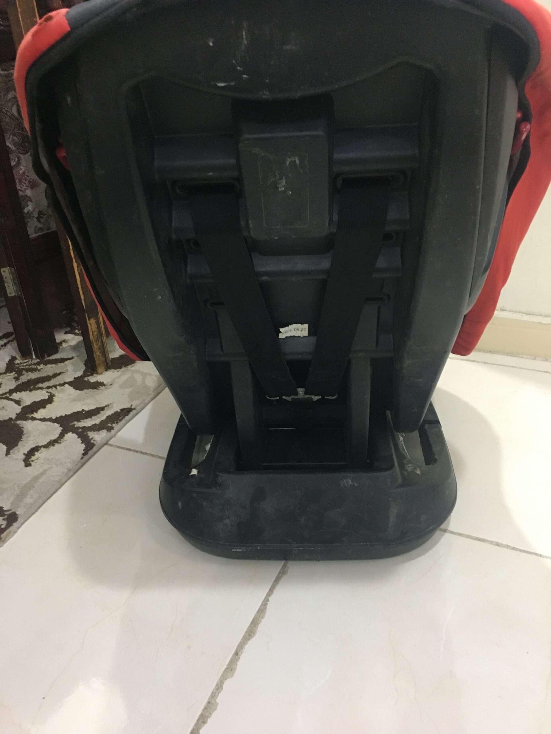 كرسي الاطفال للسيارة