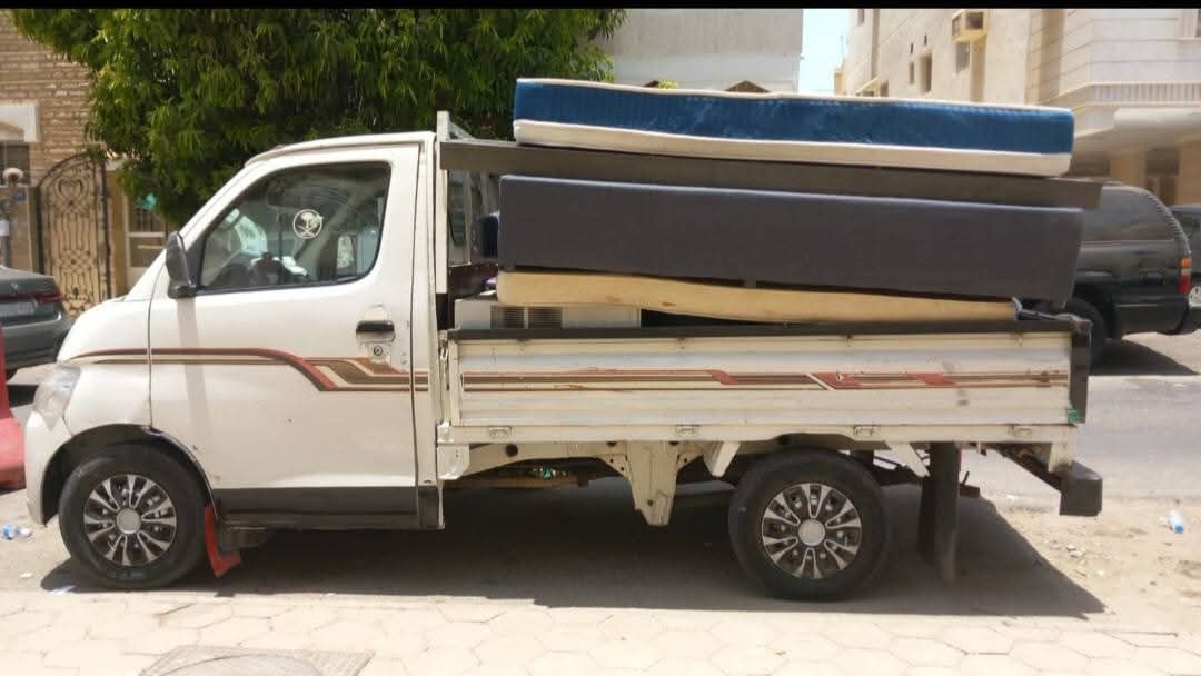 دينا دينا طش الأثاث القديم بالرياض 0507019022 مشاه