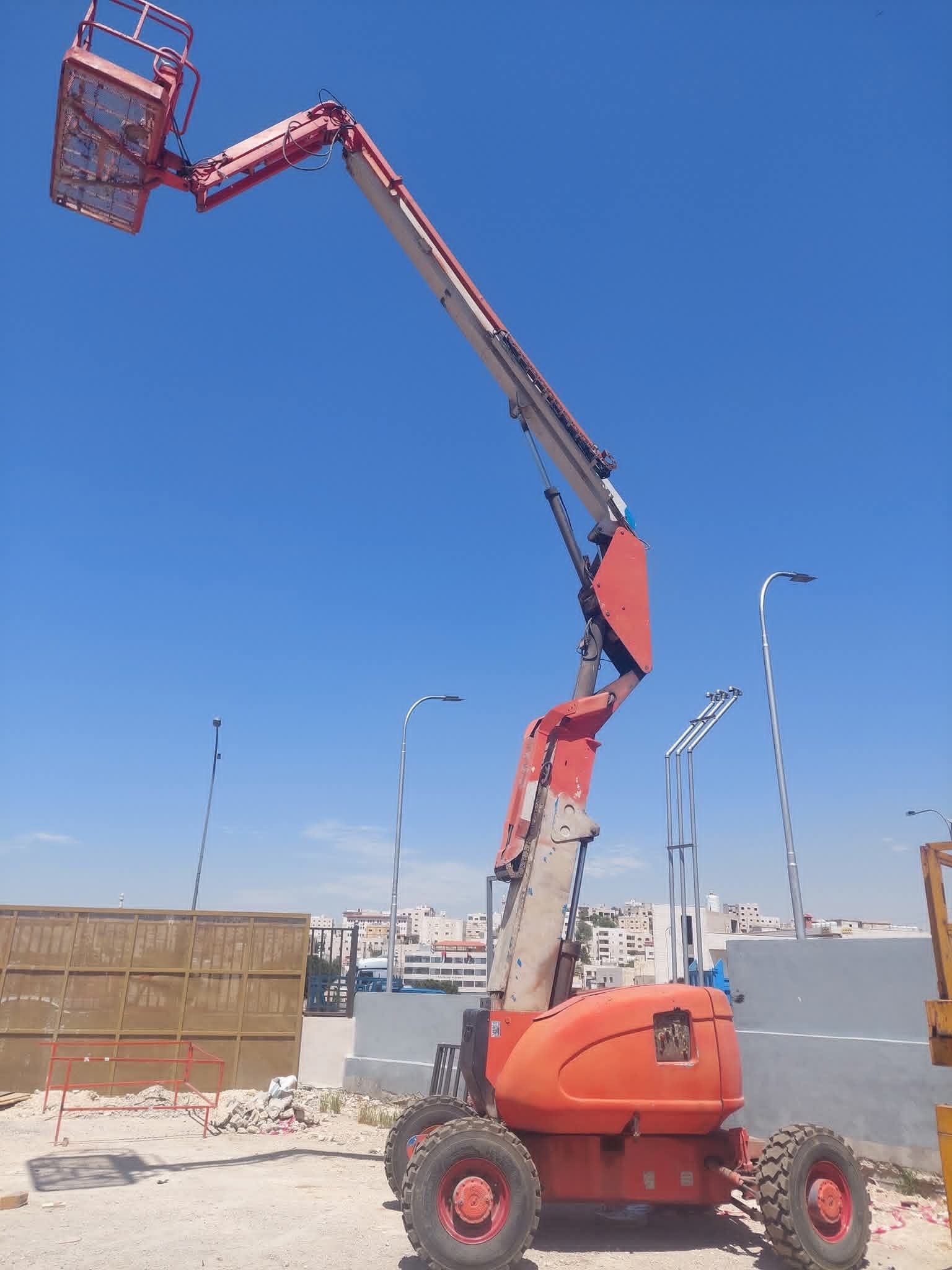 تأجير مان لفت ( رافعات ذراعية – بوم لفت ) في تبوك