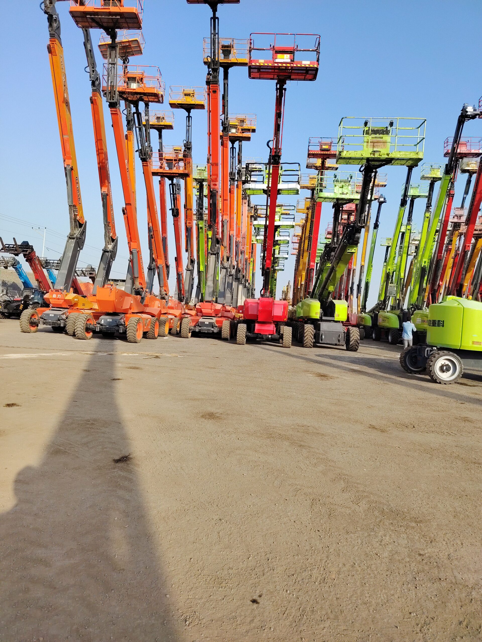 سيزر لفت للايجار، مان لفت للايجار، فوركلفت وكرينات