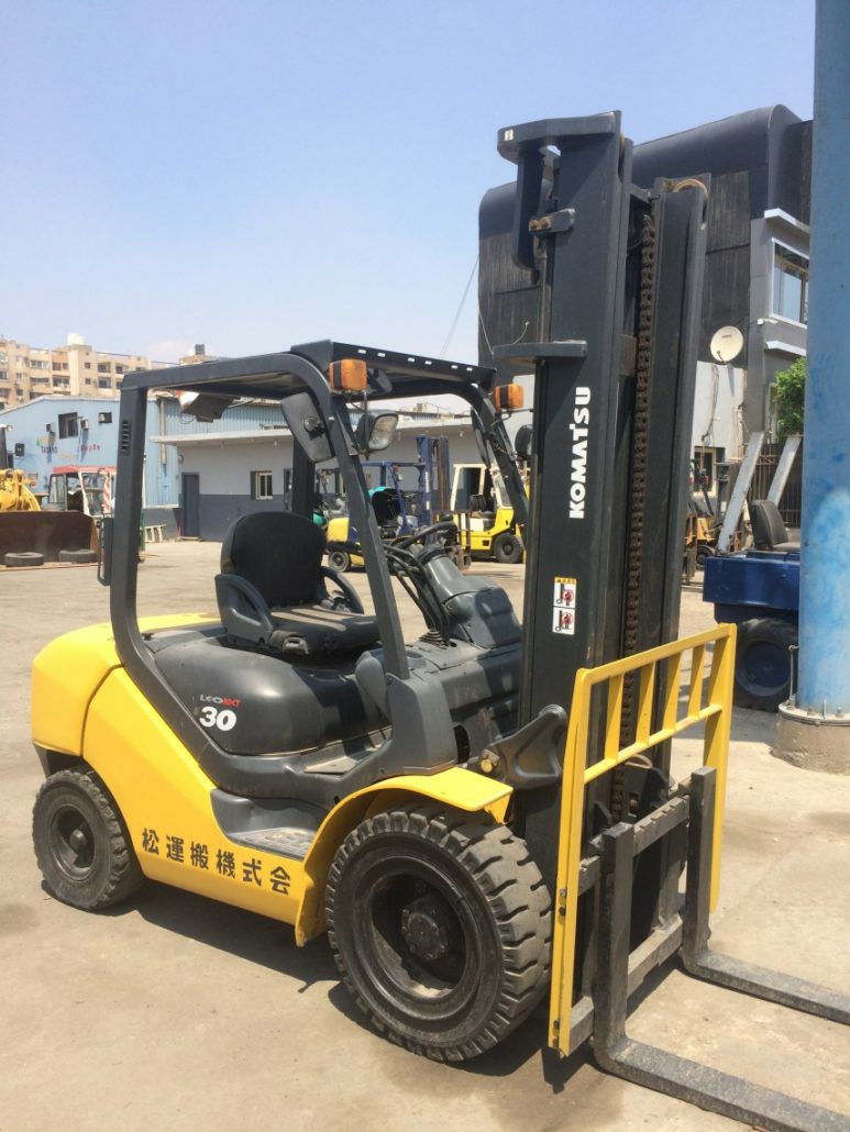 مان لفت و فوركفلت و سيزر لفت للإيجار في الدمام _