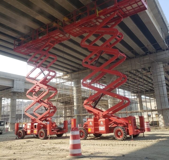 سيزر لفت للايجار كهربا وعادي مان لفت للايجار رافعه