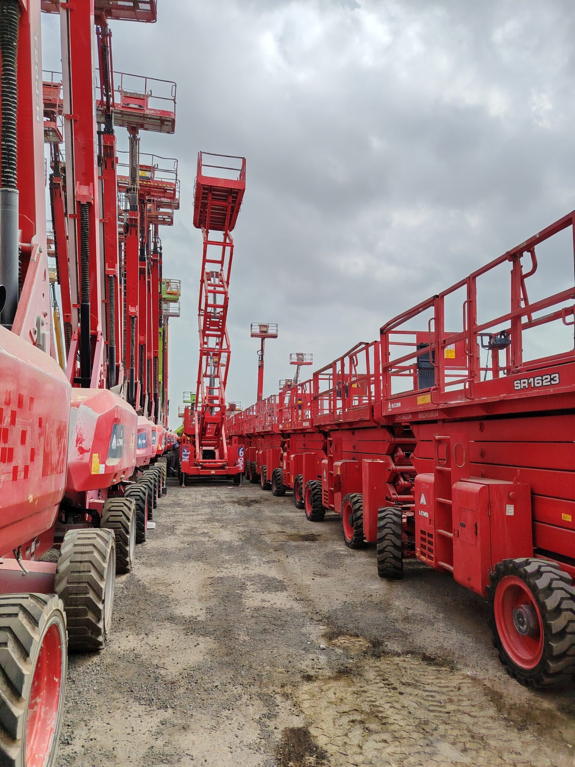 سيزر لفت للايجار مان لفت للايجار رافعه شوكيه ومقصي