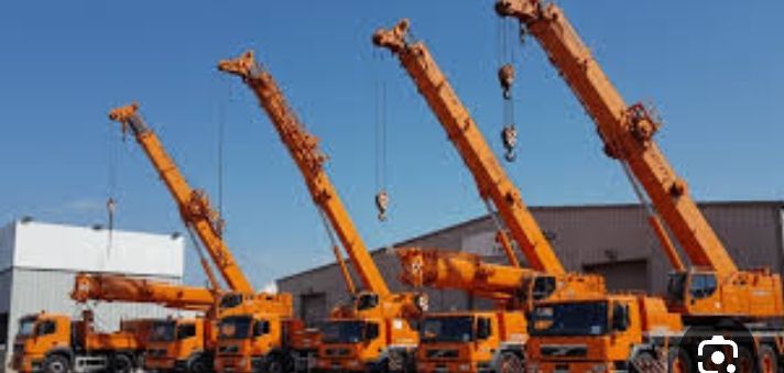 رافعه شوكيه للايجار جي سي بي للايجار سيزر لفت