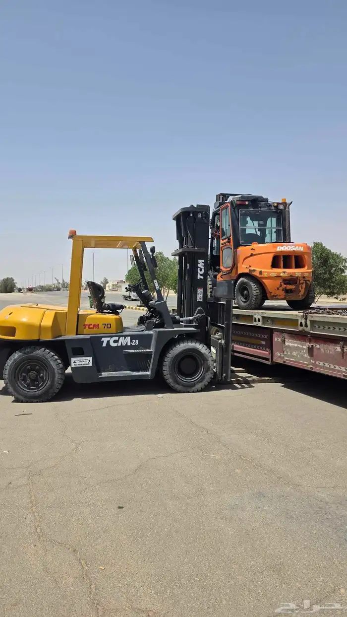 رافعات شوكية فور كلفت للايجار