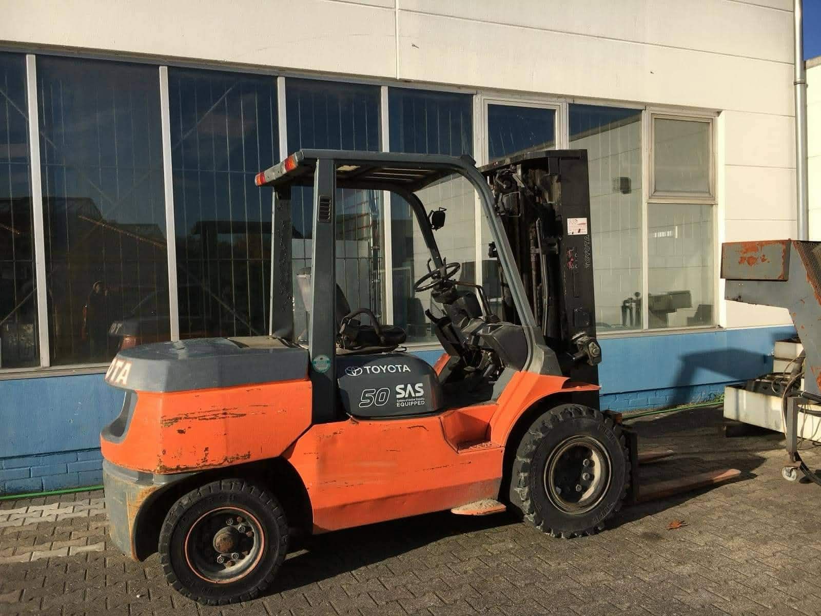 تأجير رافعات شوكية ( فوركلفت ) للإيجار في الدمام