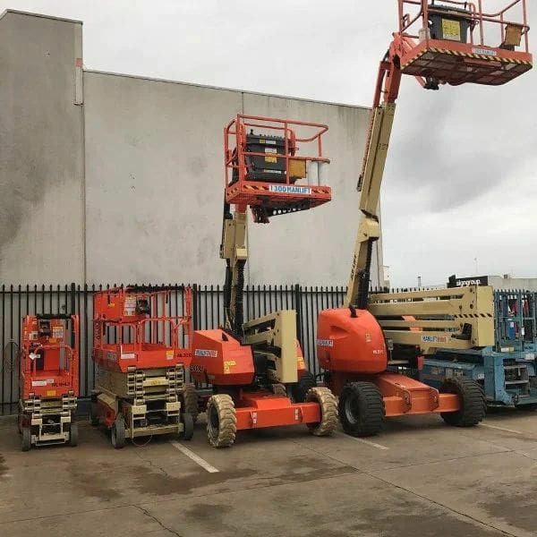 مان لفت و فوركفلت و سيزر لفت للإيجار في الدمام _