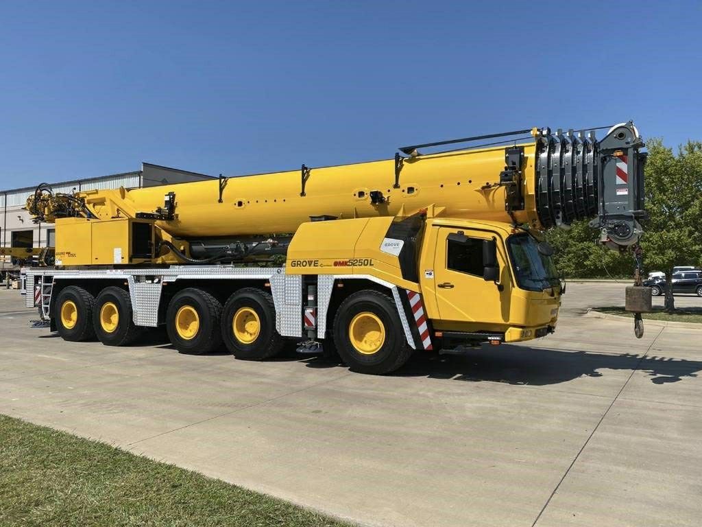 كرينات 10طن 20طن 50طن 70طن للإيجار في الدمام