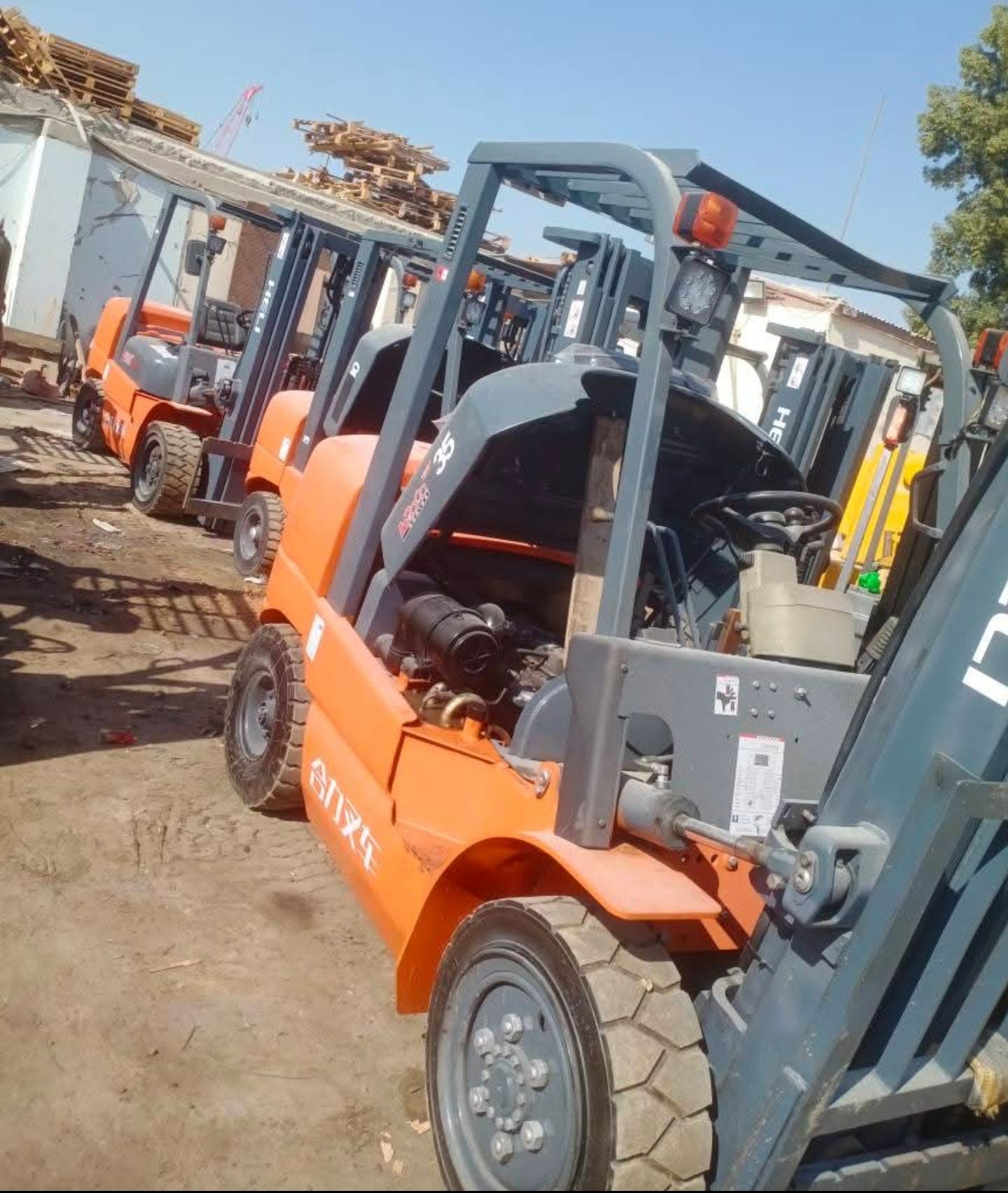 فوركلفت للإيجار (ديزل · كهرباء · غاز/بترول) — جدة