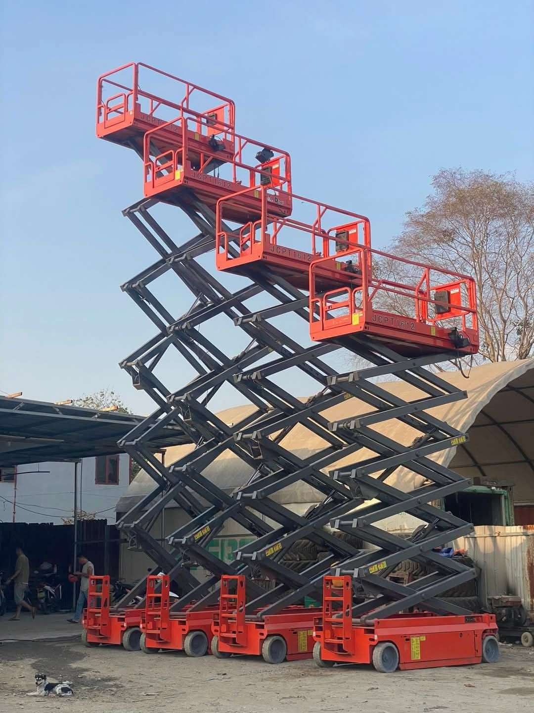 مان لفت و سيزر لفت للإيجار في جدة