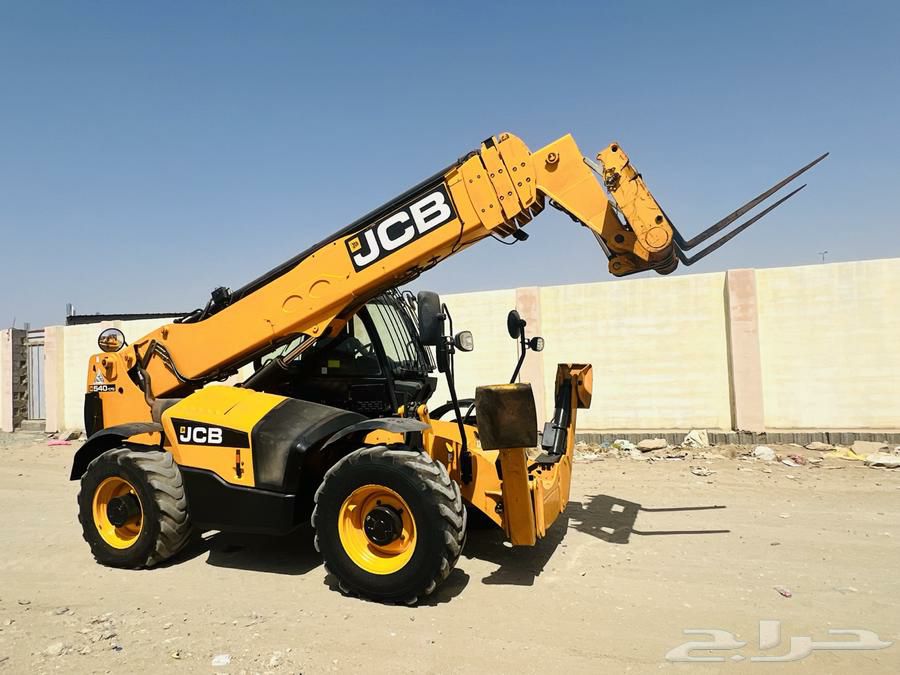 كرينات للايجار جي سي بي للايجار للإيجار في الرياض