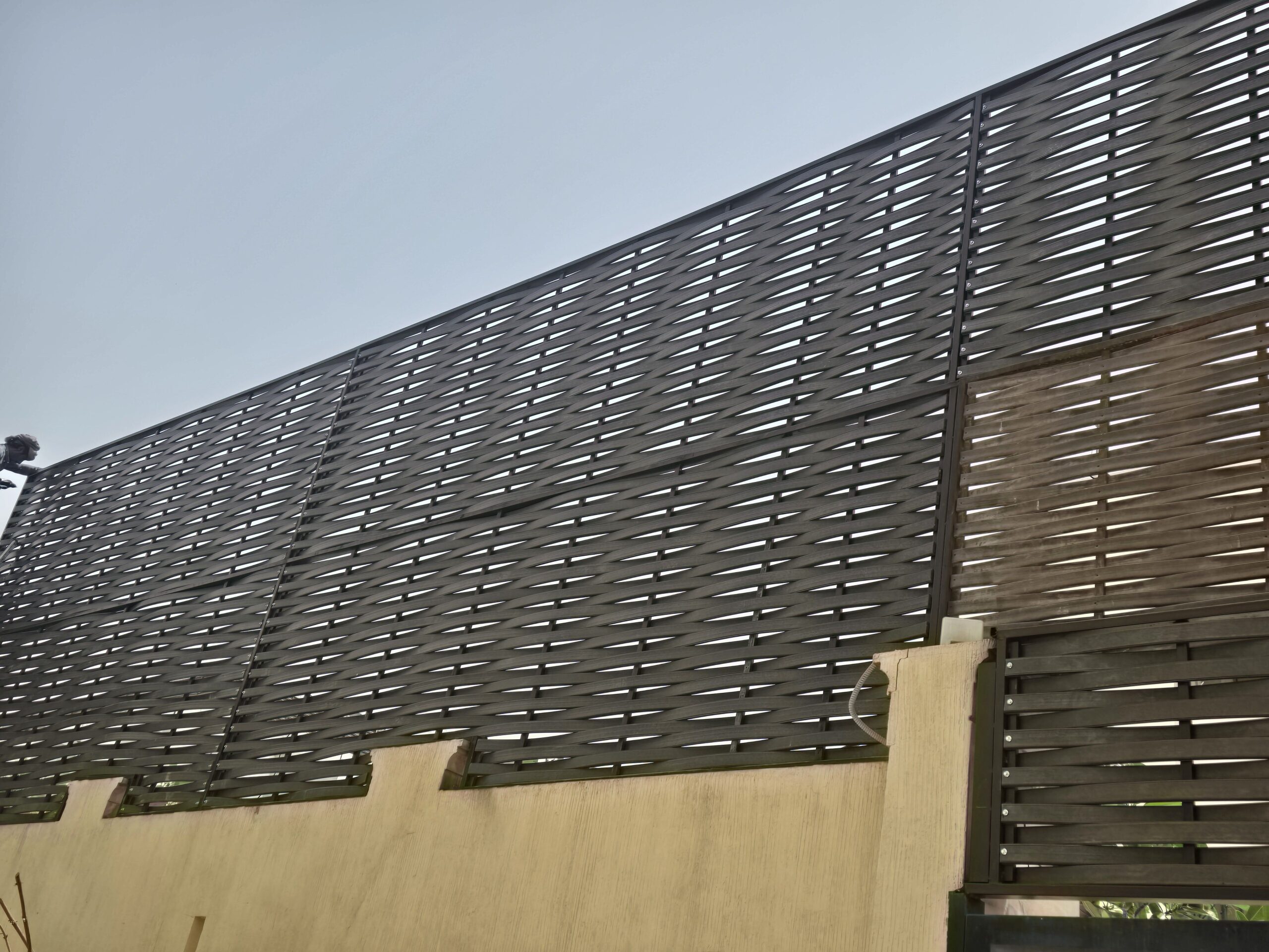 حداد مظلات وسواتر وابوب