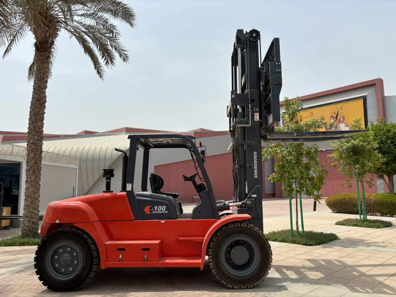 رافعات شوكيه للايجار تاجير رافعات شوكيه فوركلفت