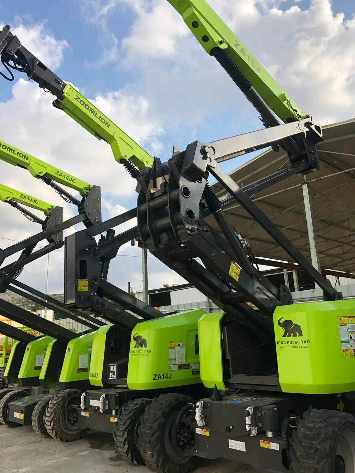 سيزر لفت و مان لفت و رافعات شوكية للإيجار جدة مكة