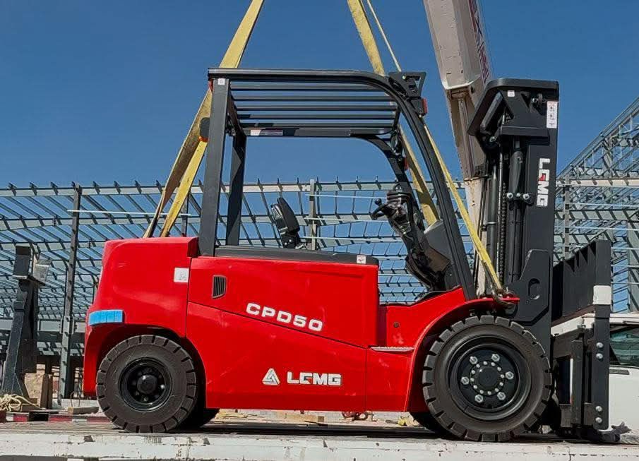 فوركلفت 3طن للايجار في الرياض – رافعة شوكية 3طن با