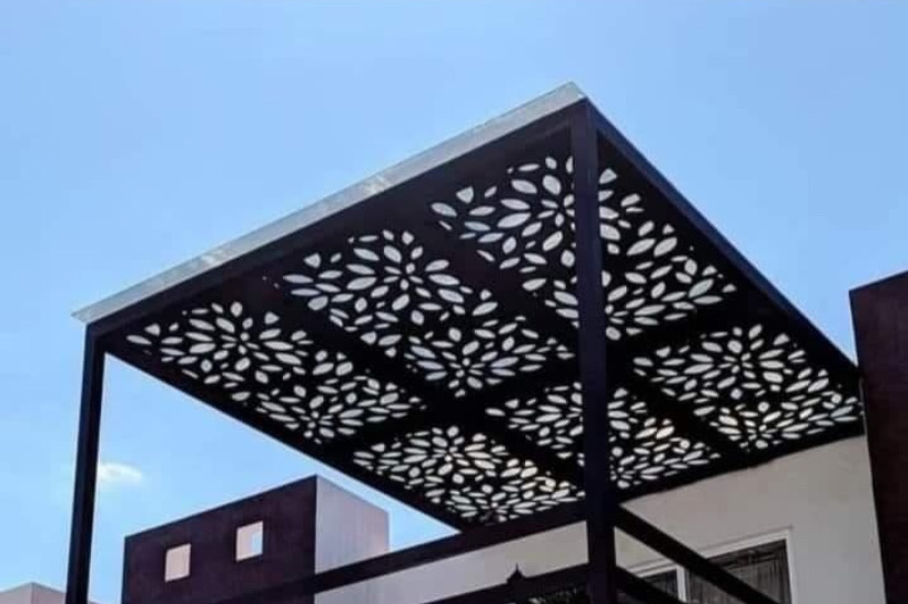 مظلات جلسات برجولات وساندوتش بنل مع بديل خشب