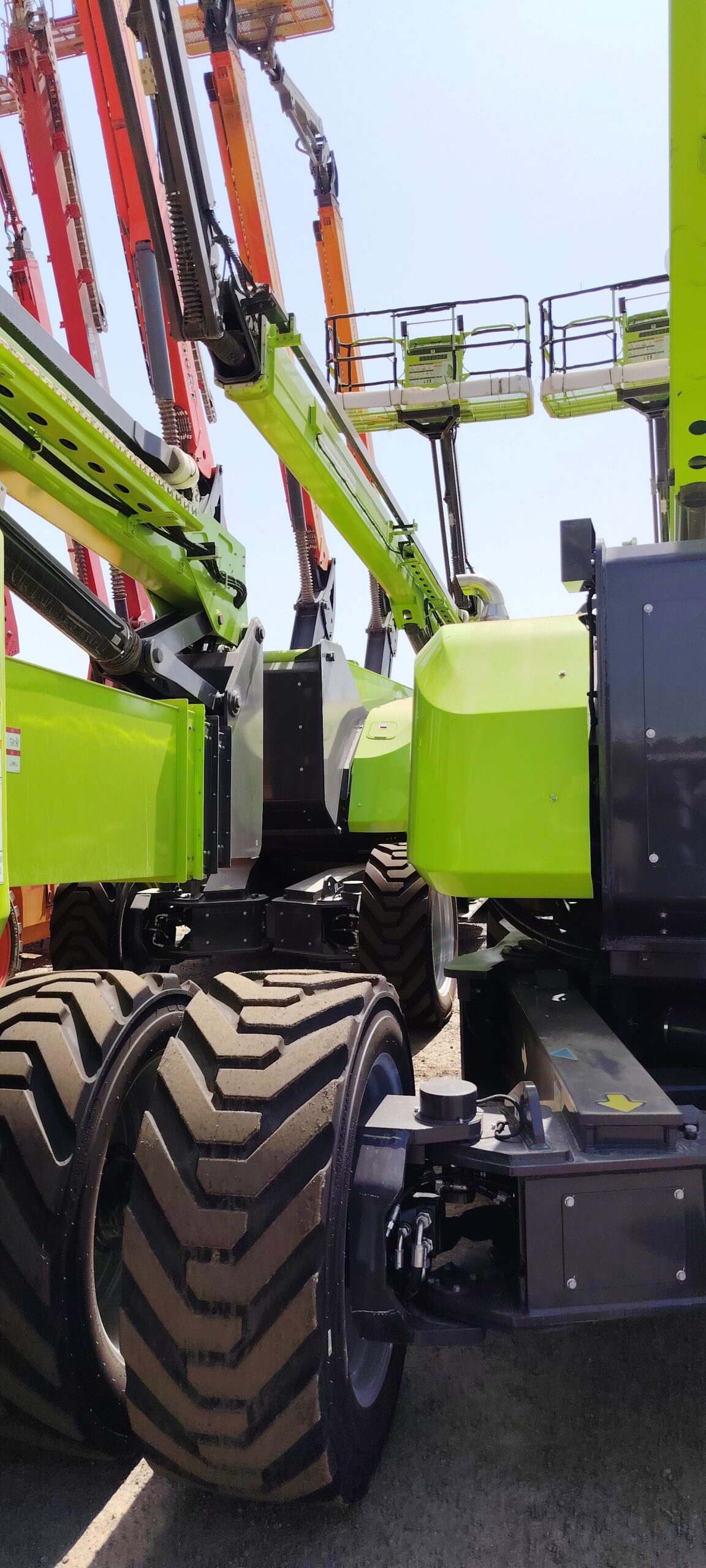 مان لفت للايجار.. رافعات شوكية للإيجار.. سيزر لفت