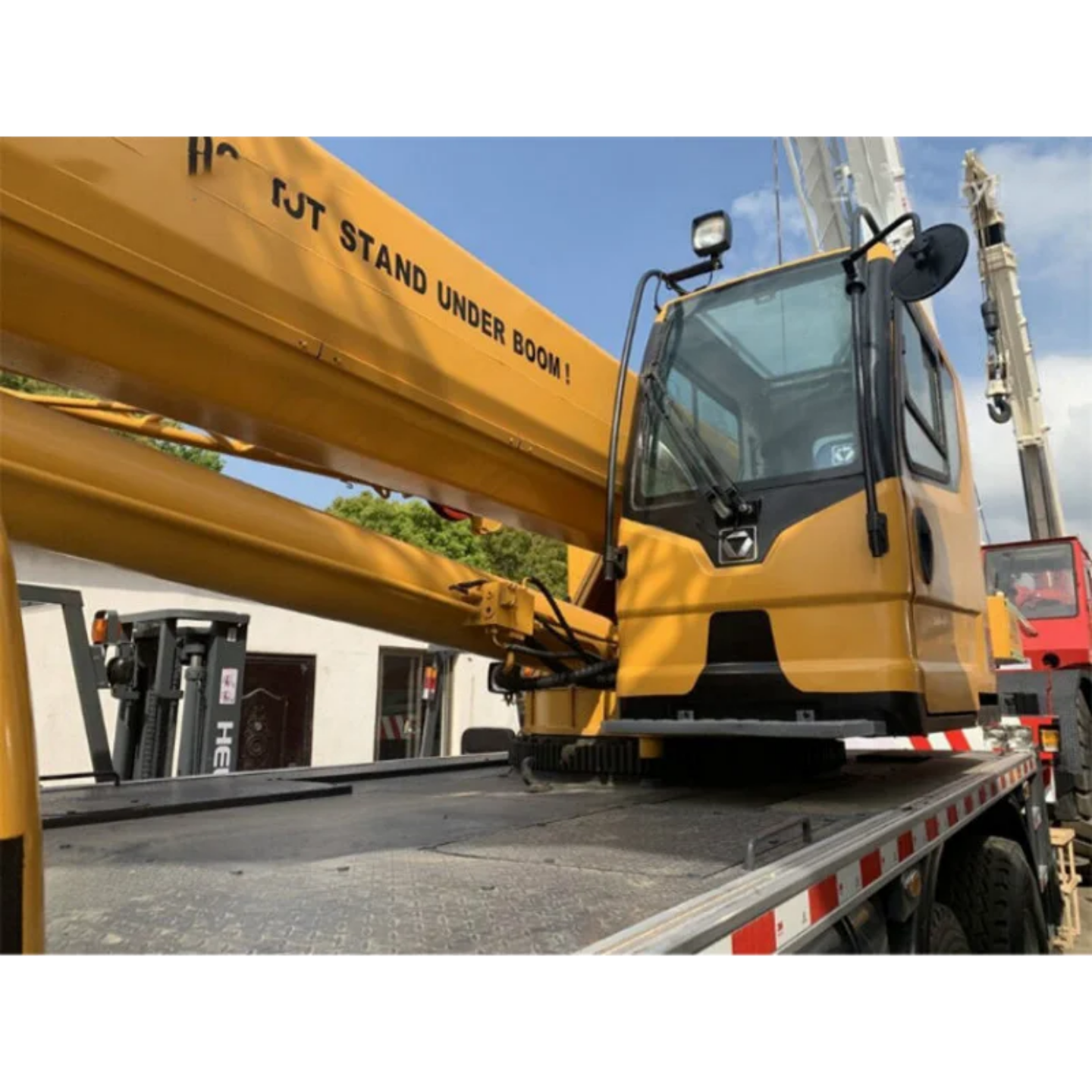 كرين موبايل وونش تلسكوبية وتاور كرين 10–300 طن | ي