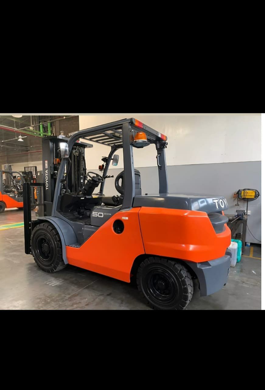 تأجير رافعات شوكيه فوركلفت في الرياض رافعات شوكيه