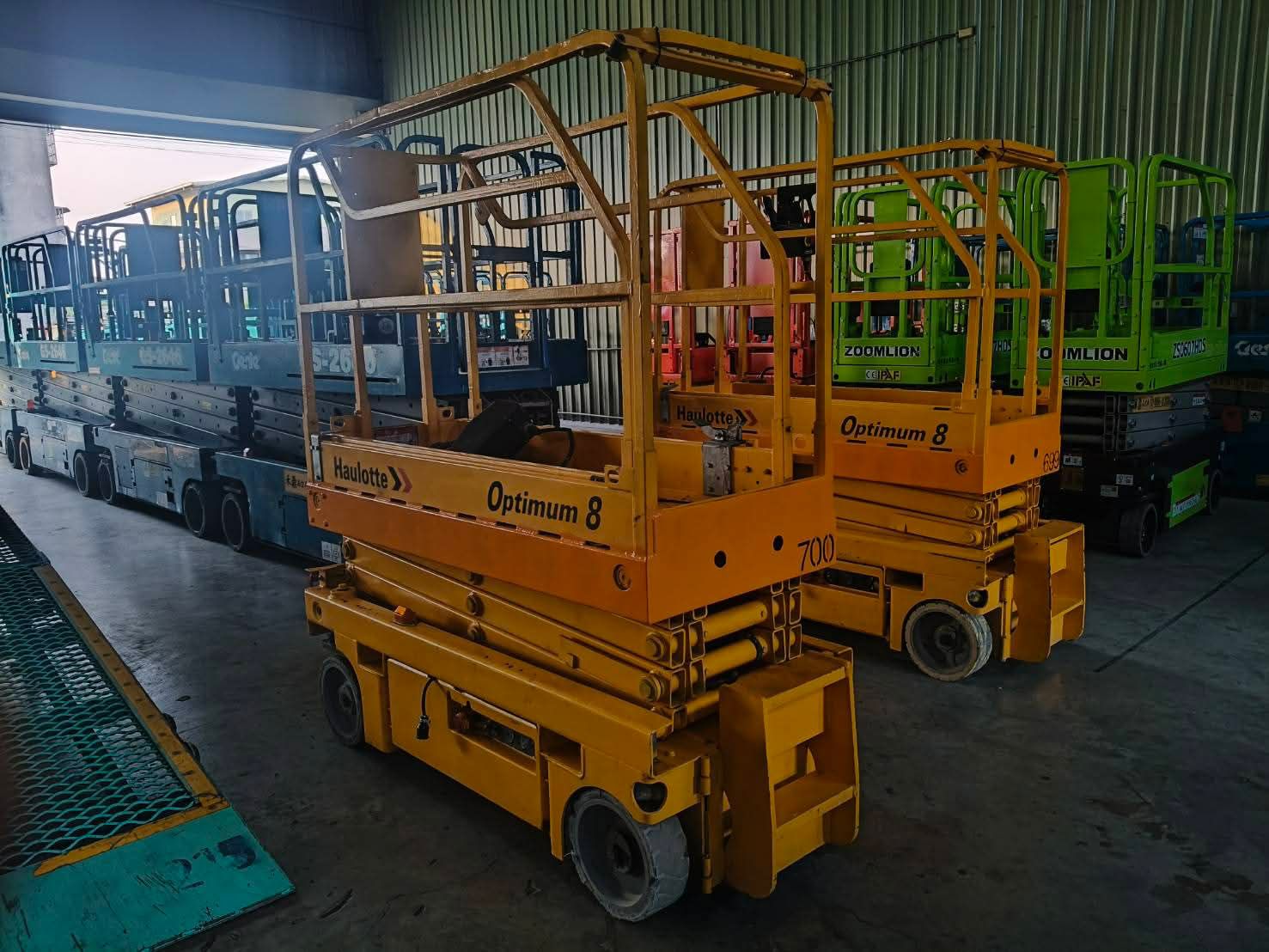 سيزر لفت مان لفت فوركلفت للإيجار الرياض